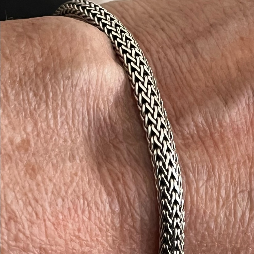 Gorgeous John Hardy .925 Sterling Silver Woven Bracelet M NWT! - Picture 11 of 16